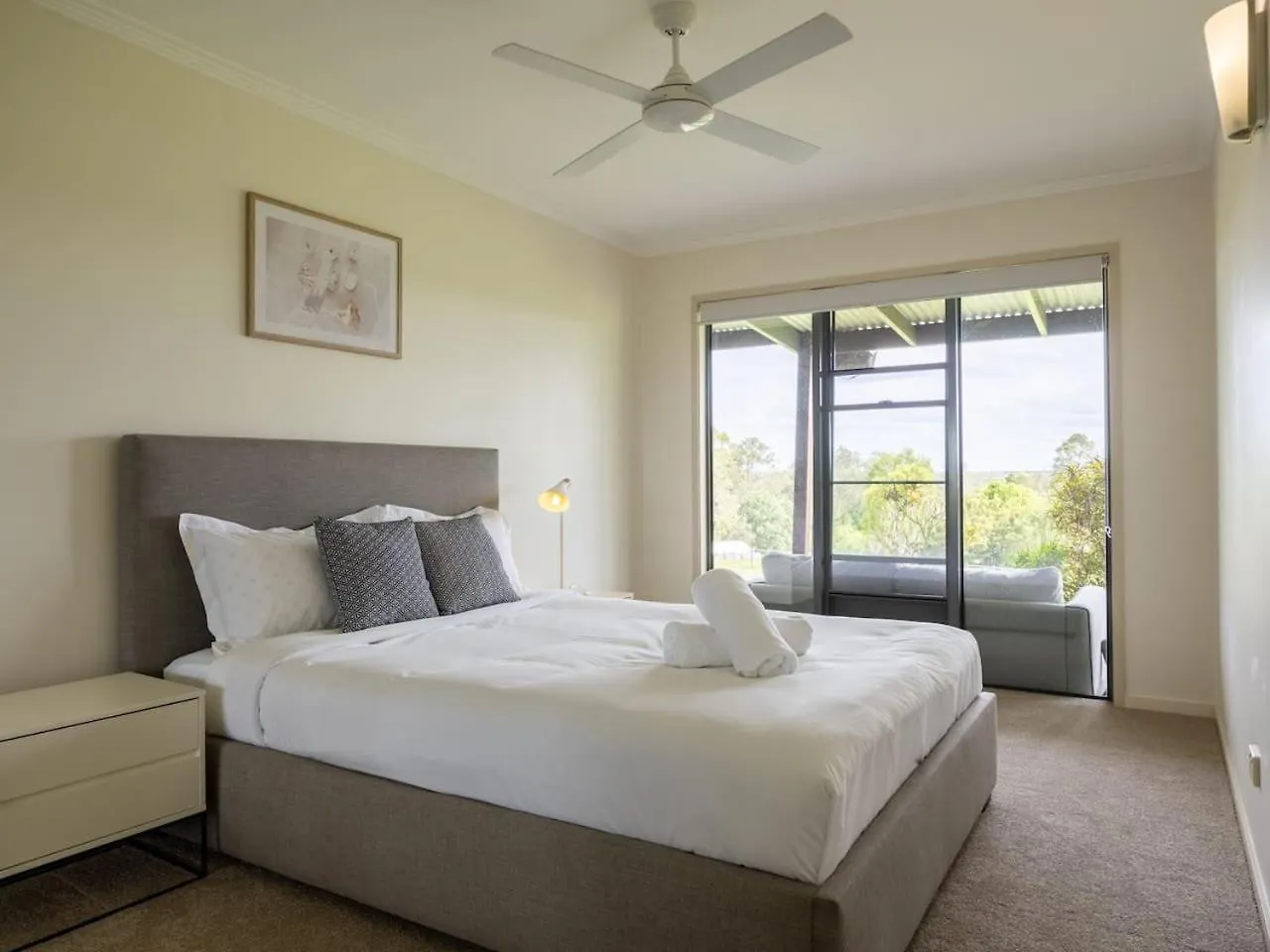 Holiday home 6 Bed Equine Countryside Paradise At Moggill